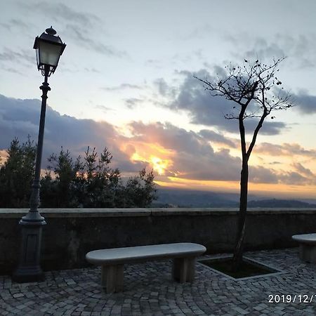 Relax Nell' Antico Borgo Vila Casperia Exterior foto