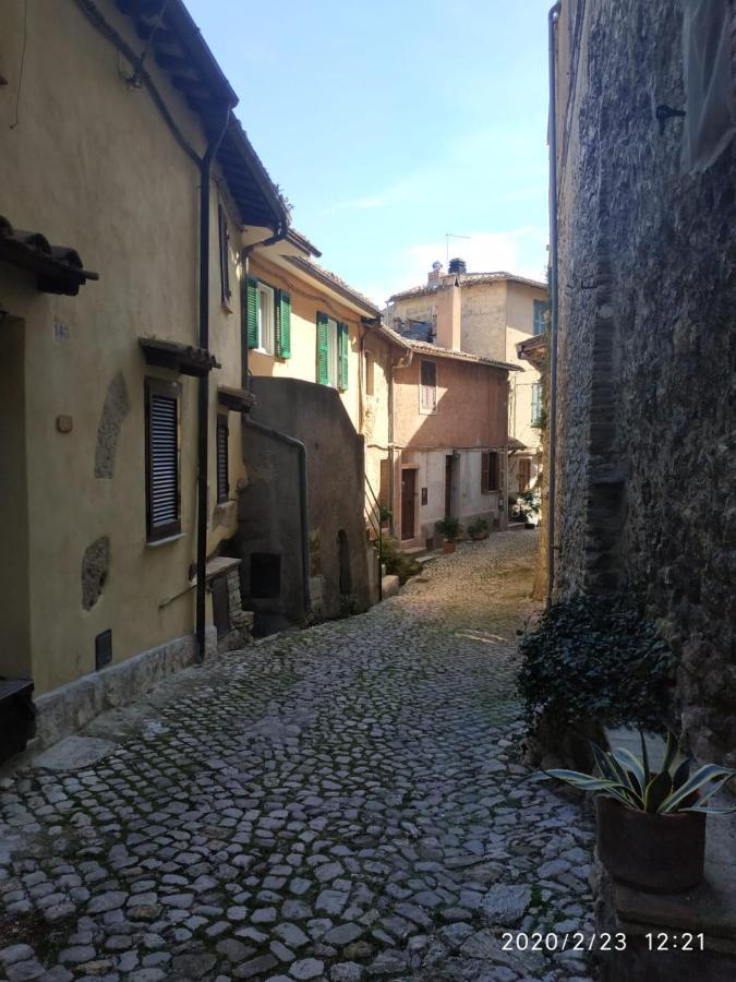 Relax Nell' Antico Borgo Vila Casperia Exterior foto
